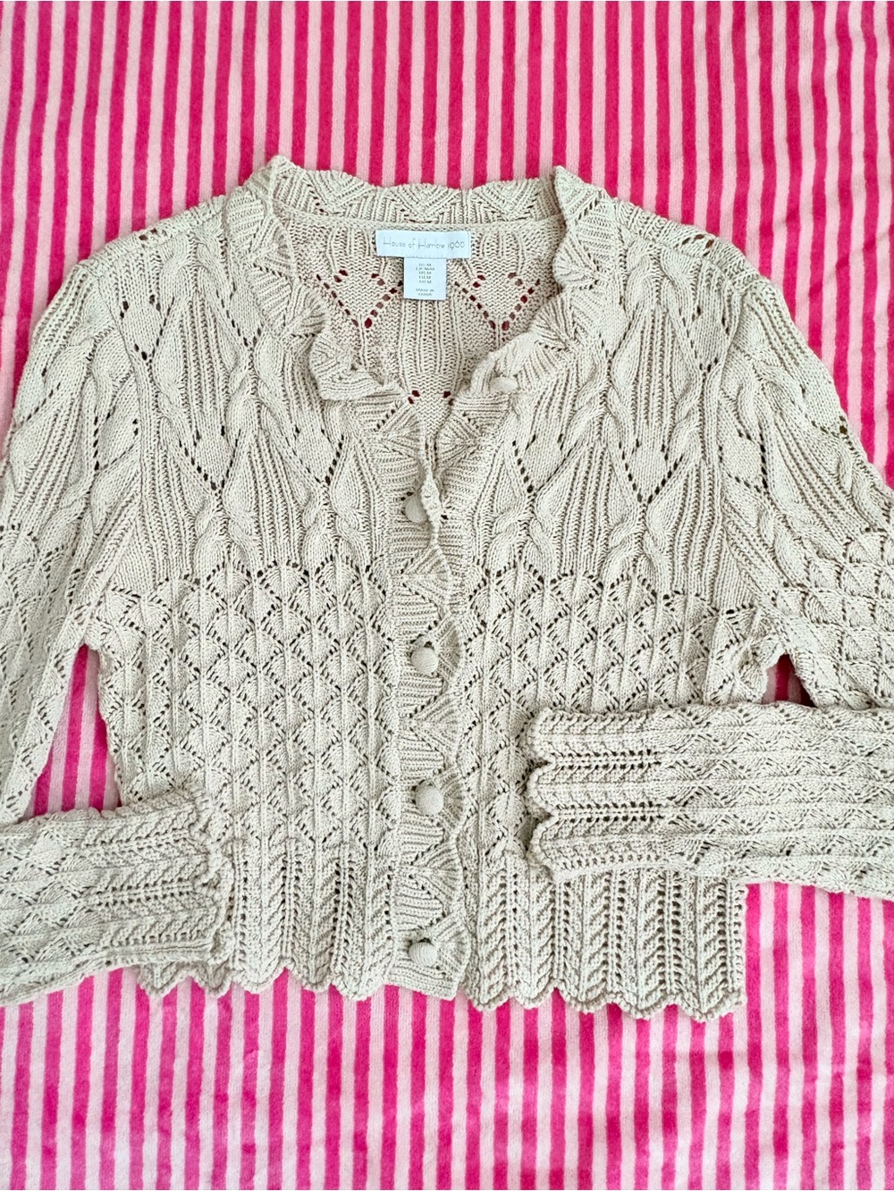 House of Harlow 1960 Cream Knit Scallop-Edge Button Front Cardigan